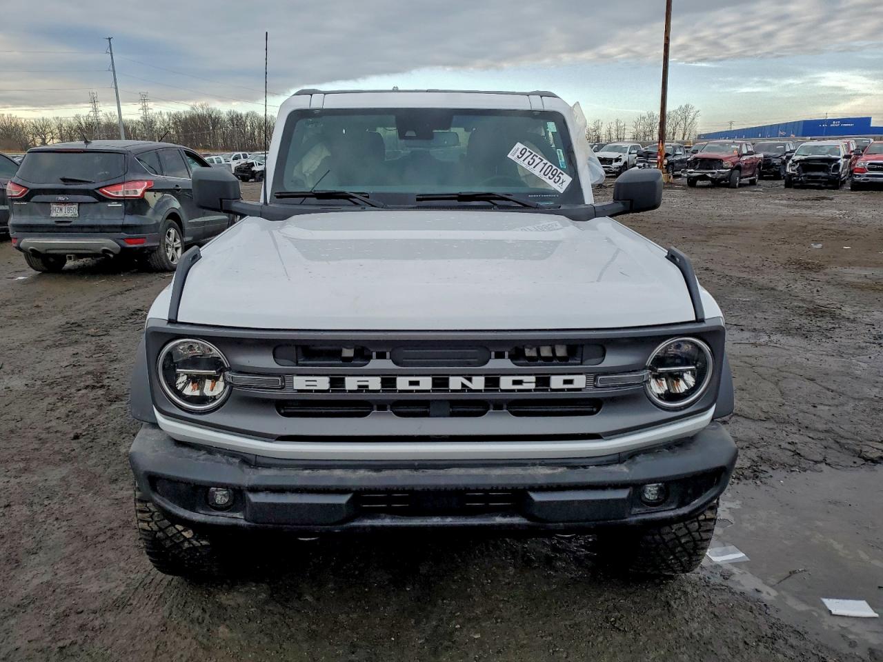 2023 FORD BRONCO BASE photo 9
