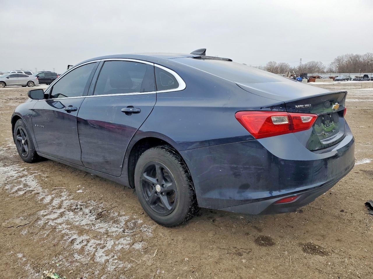 2018 CHEVROLET MALIBU LS photo 2