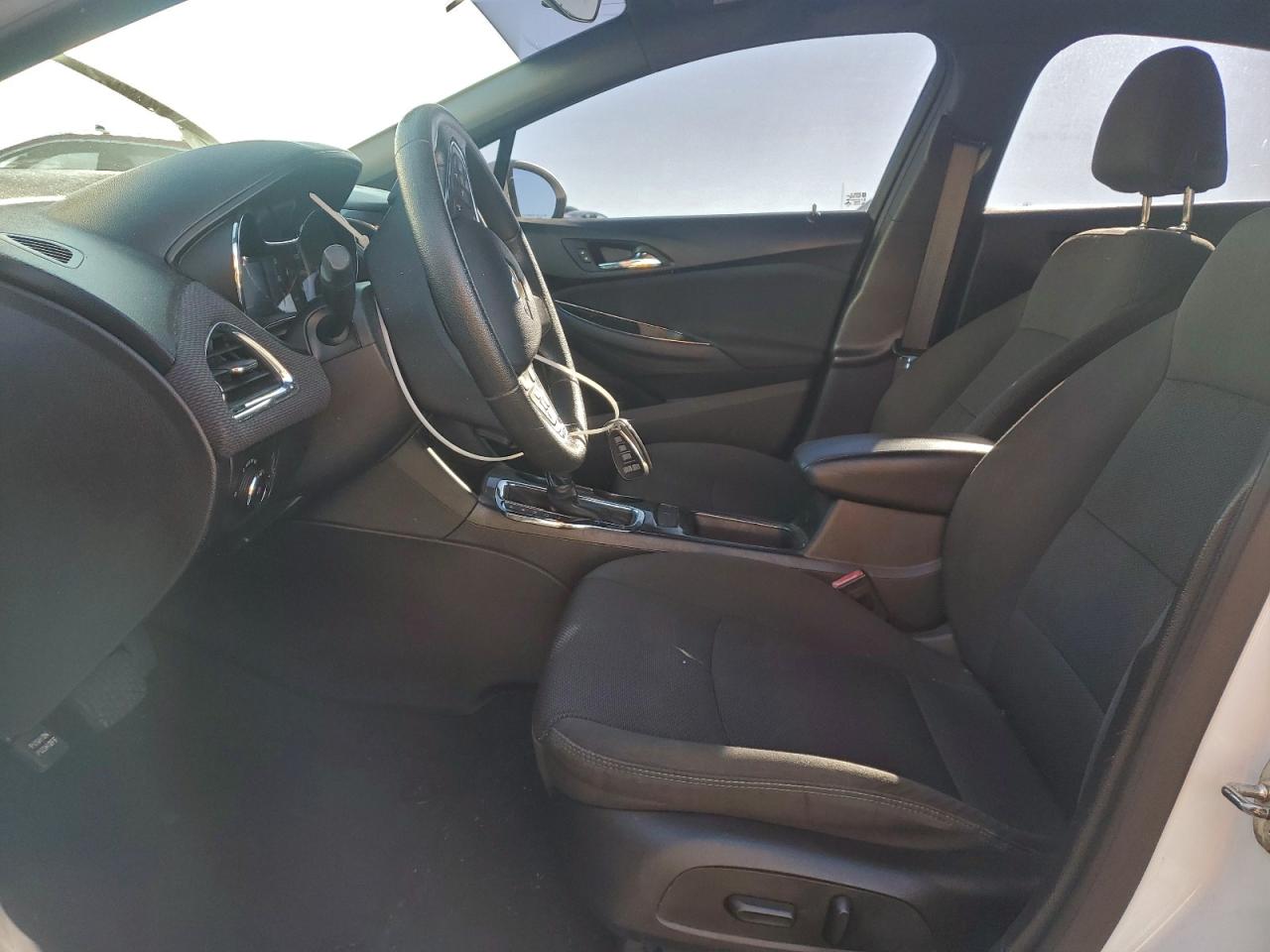 2017 CHEVROLET CRUZE LT photo 19