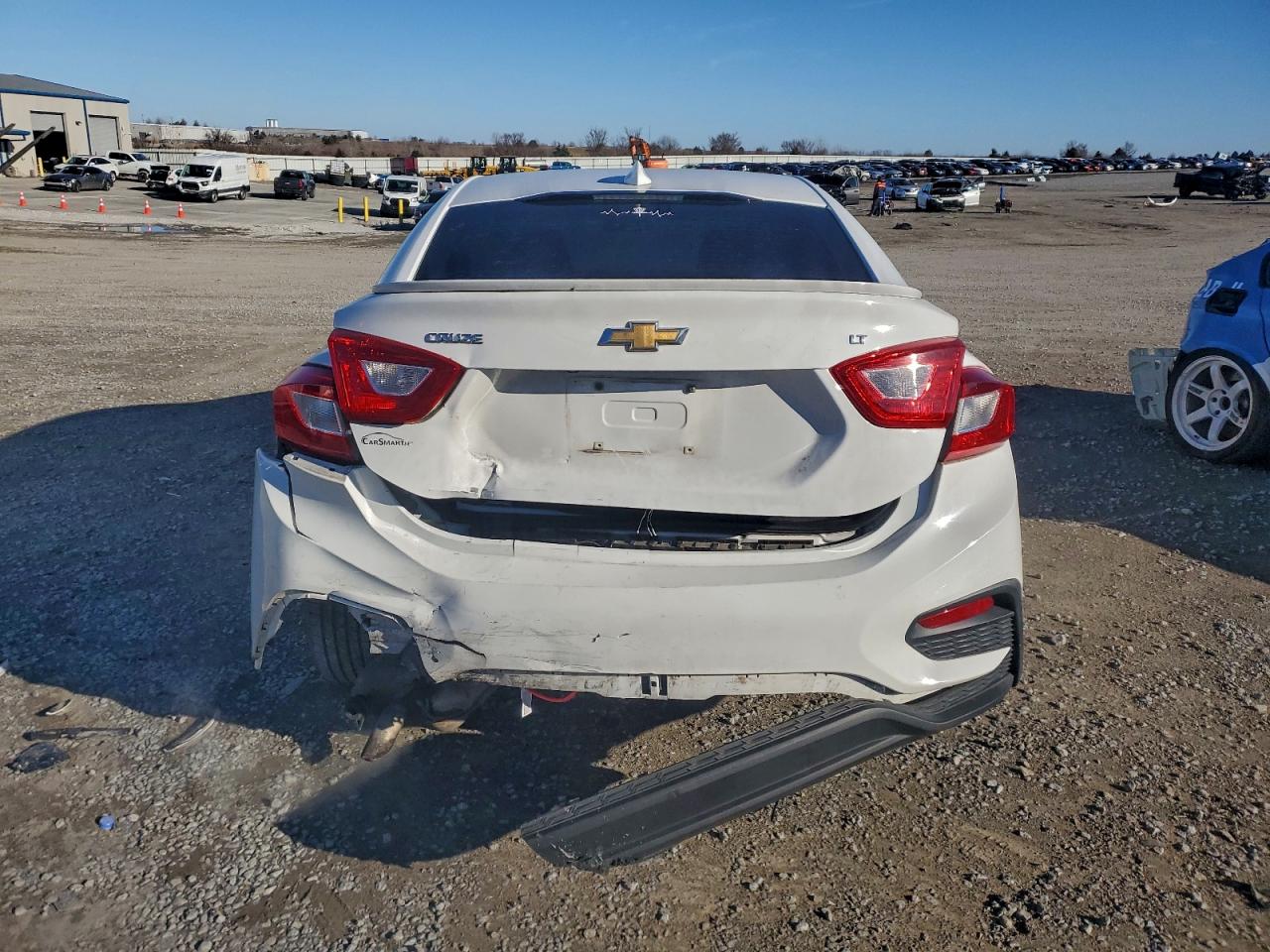 2017 CHEVROLET CRUZE LT photo 16