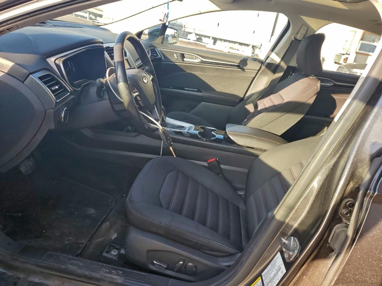 2016 FORD FUSION SE photo 13