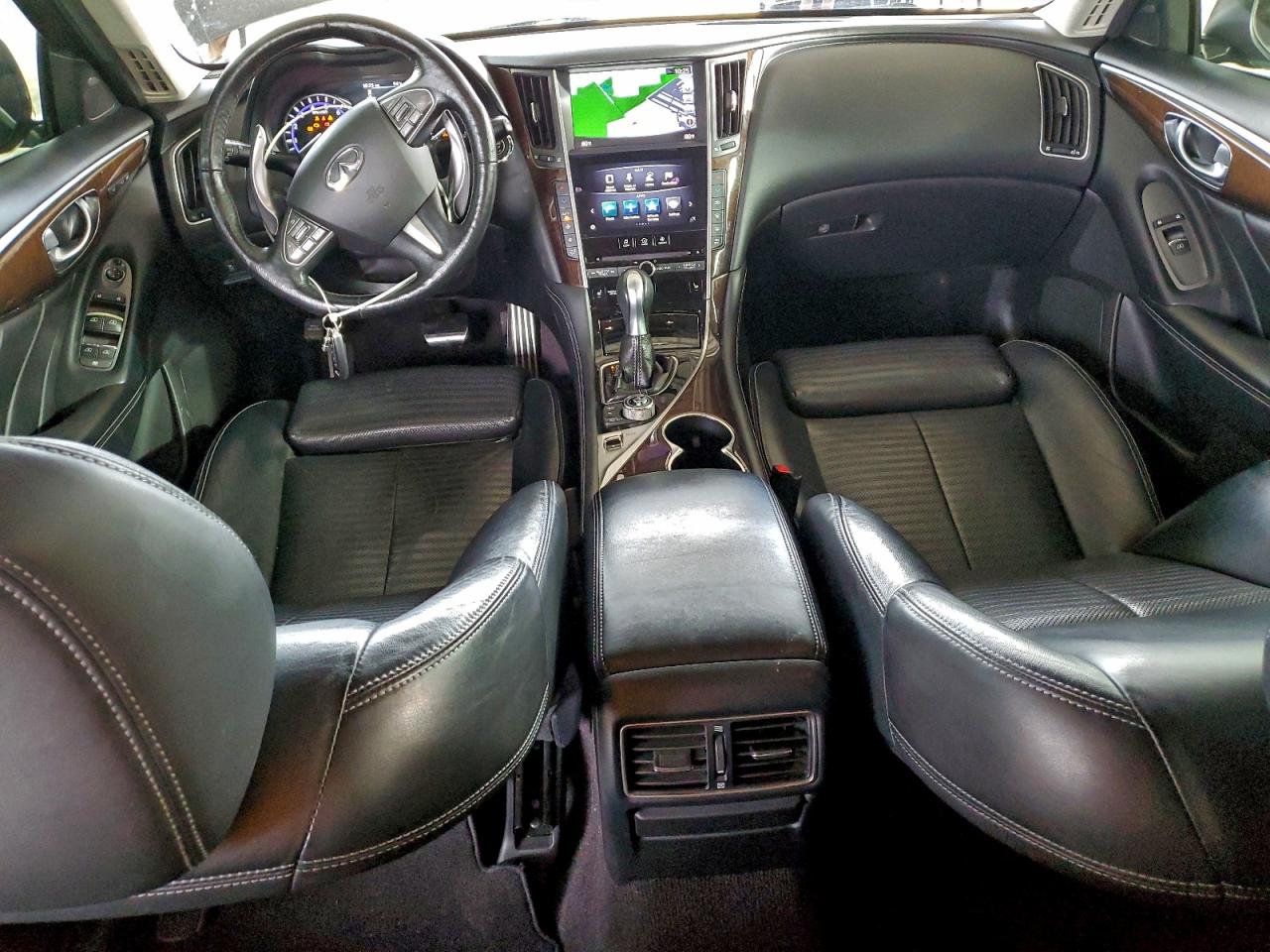 2018 INFINITI Q50 LUXE photo 22