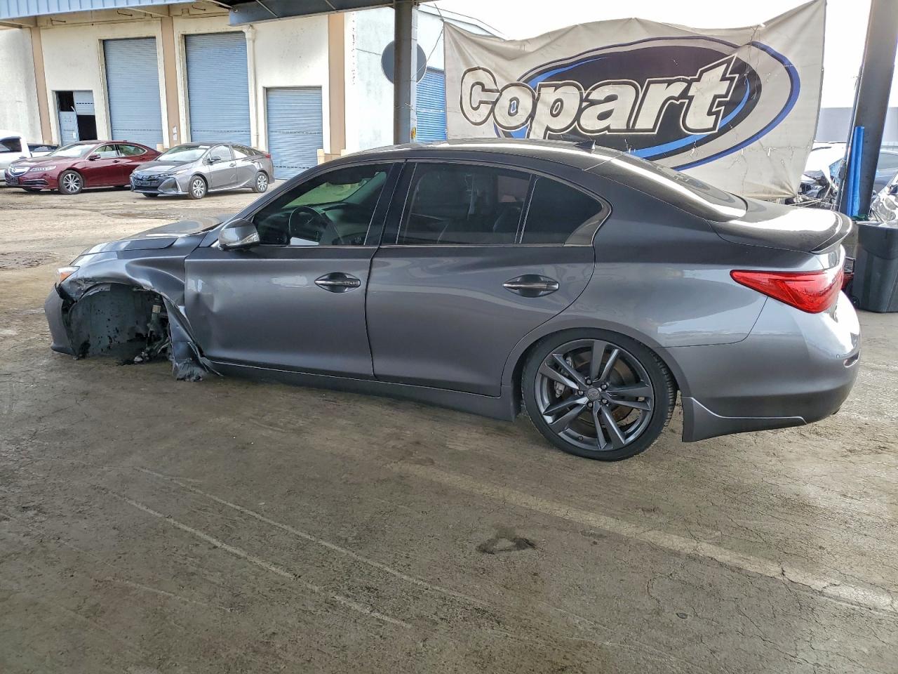 2018 INFINITI Q50 LUXE photo 4