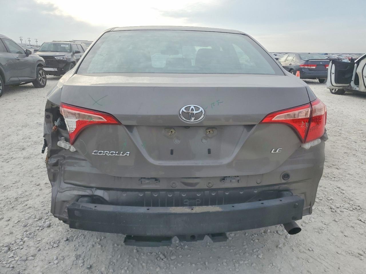2017 TOYOTA COROLLA L photo 11