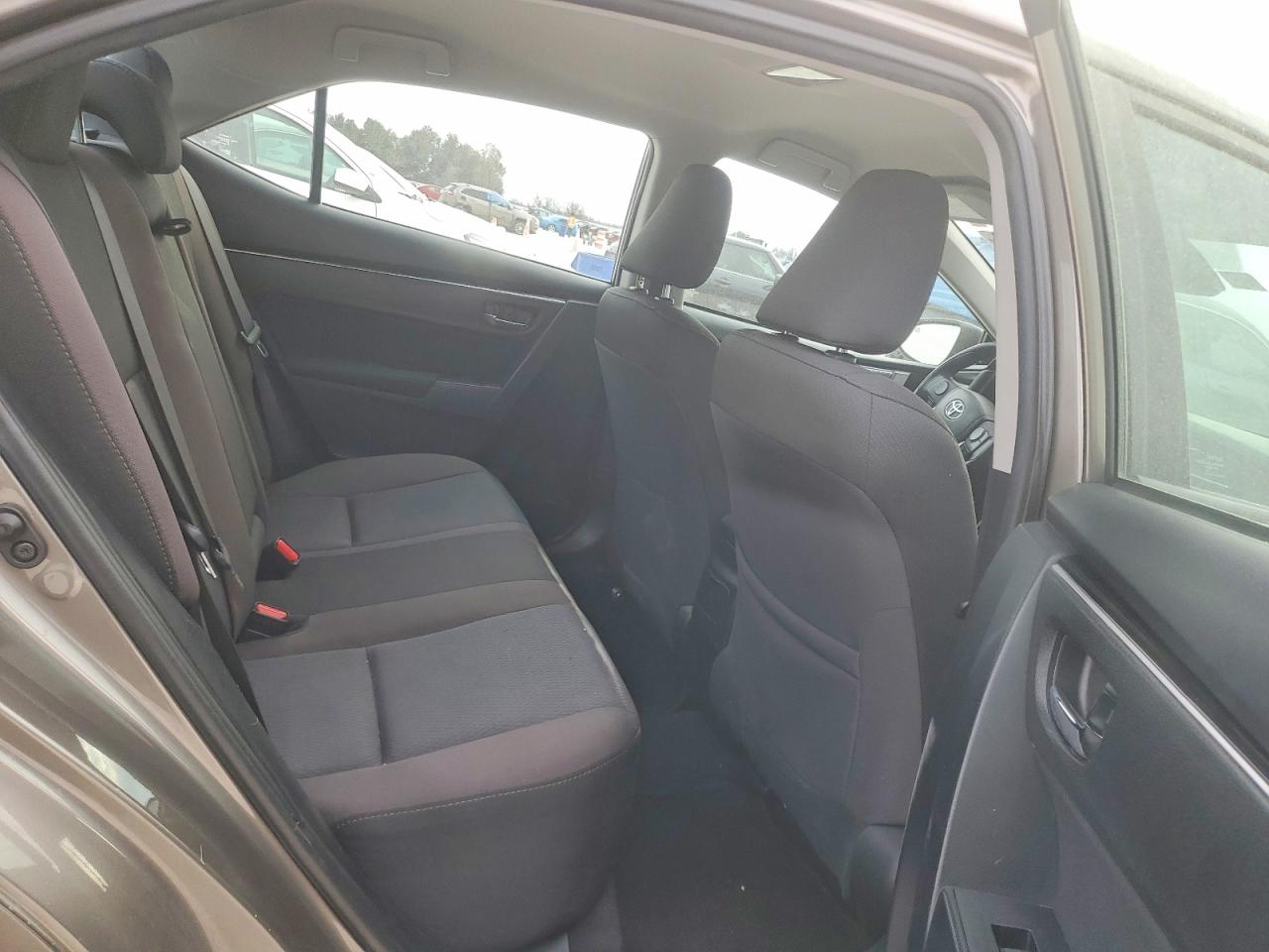 2017 TOYOTA COROLLA L photo 19