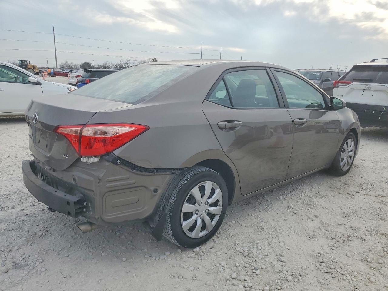 2017 TOYOTA COROLLA L photo 5