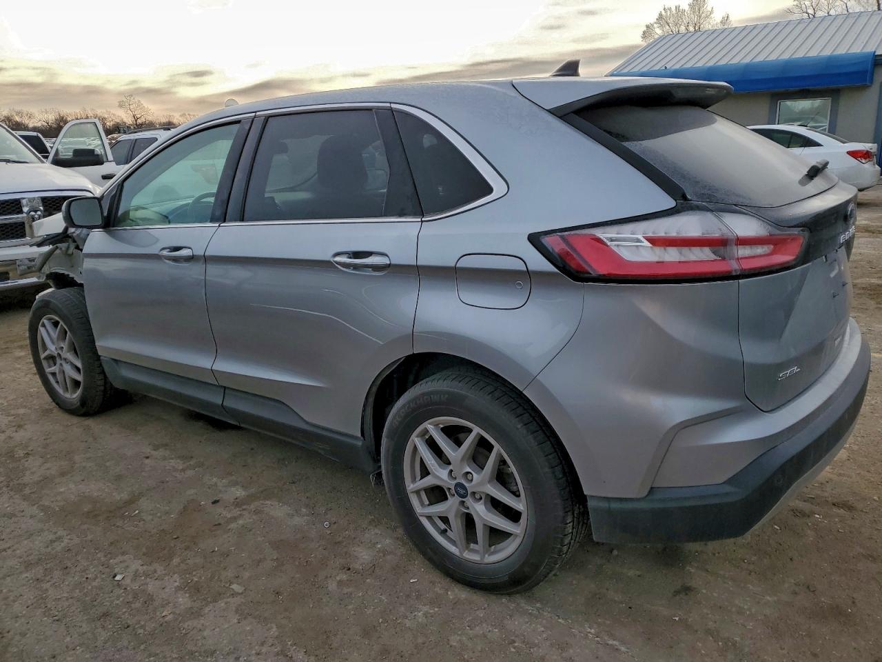 2021 FORD EDGE SEL photo 2