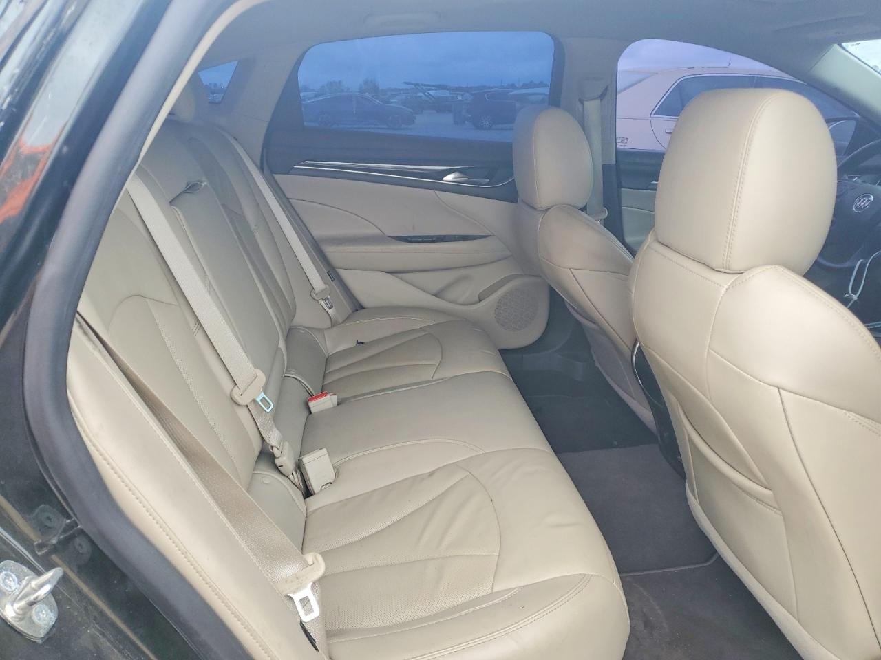 2017 BUICK LACROSSE PREMIUM photo 10