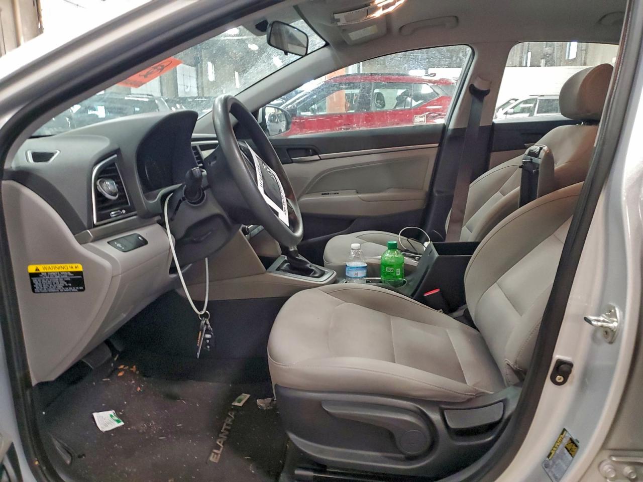 2017 HYUNDAI ELANTRA SE photo 7