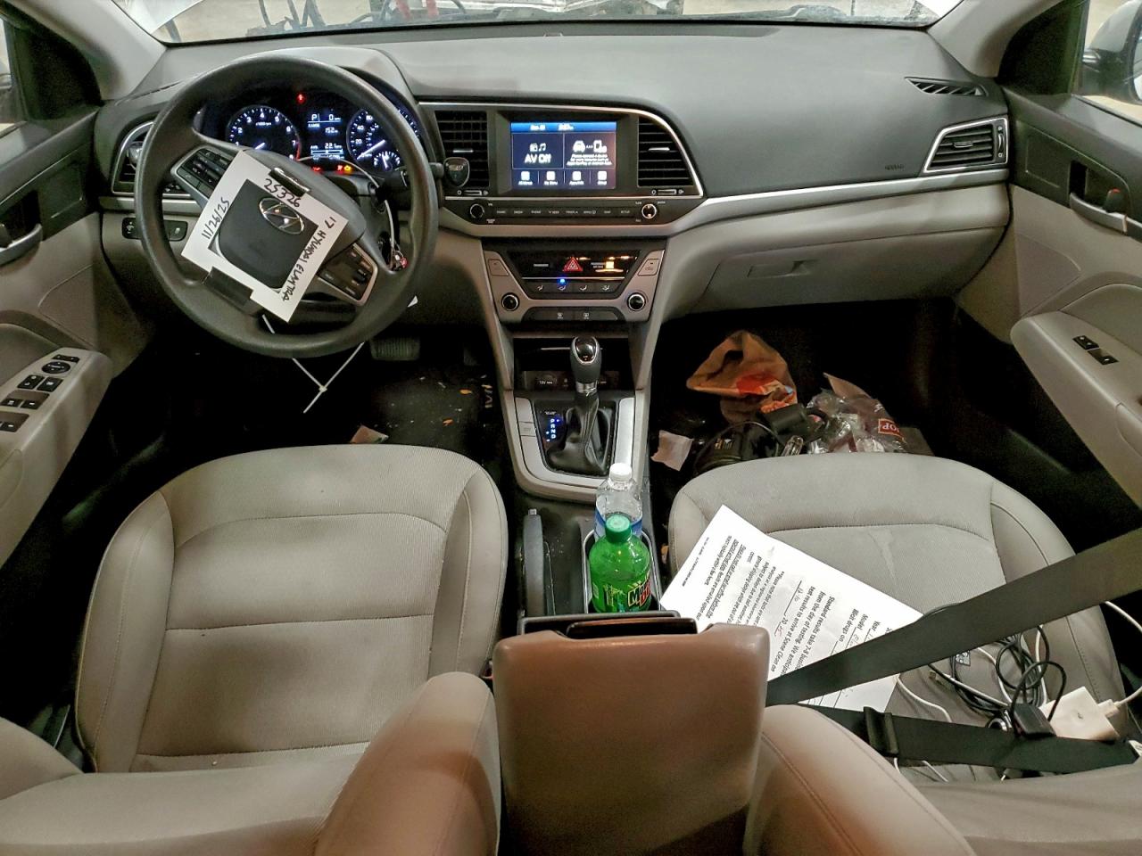 2017 HYUNDAI ELANTRA SE photo 8