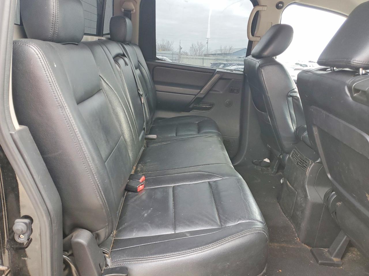 2011 NISSAN TITAN S photo 10