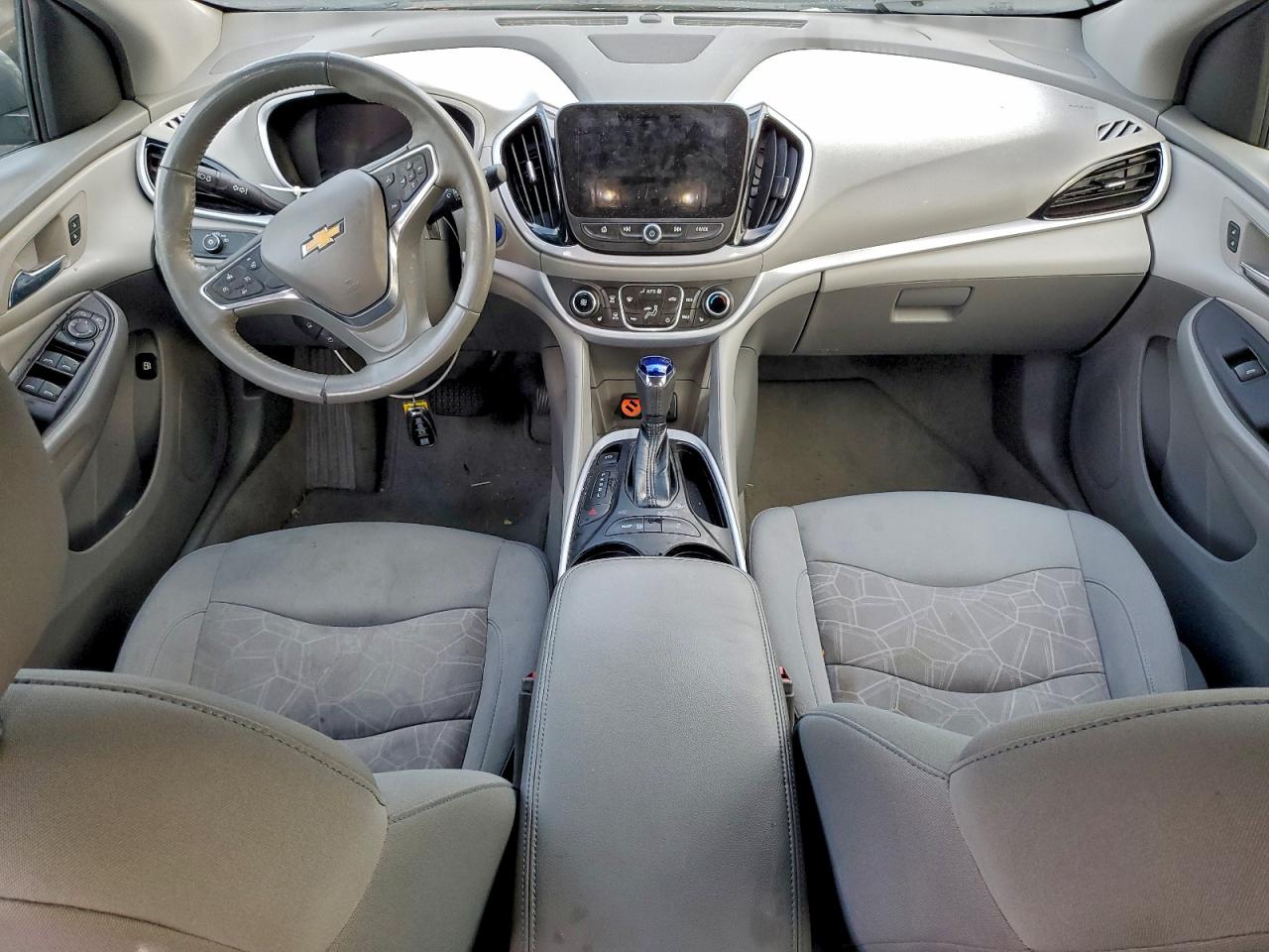 2017 CHEVROLET VOLT LT photo 8