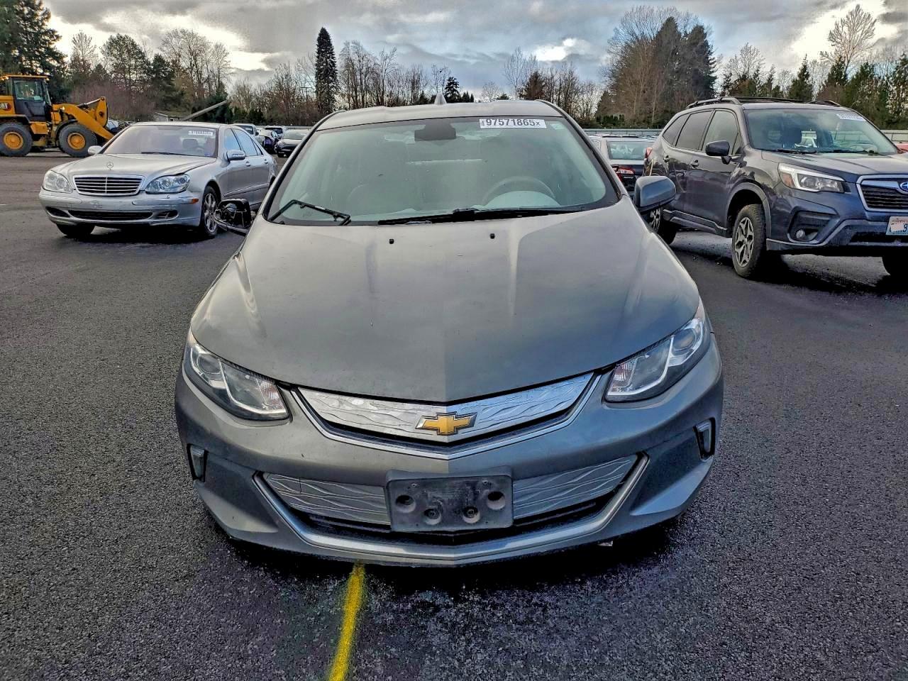 2017 CHEVROLET VOLT LT photo 5