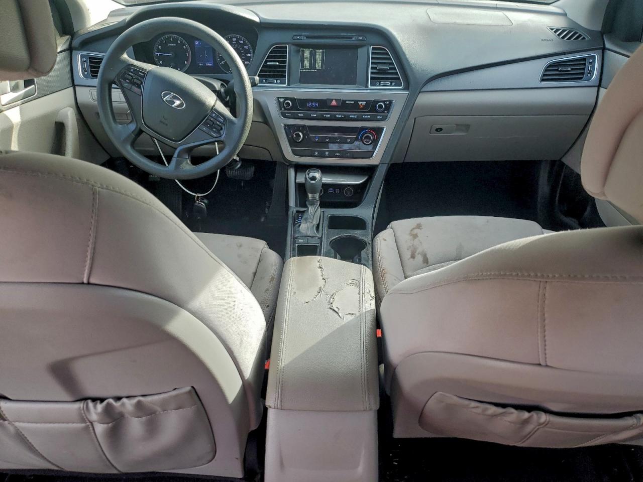 2016 HYUNDAI SONATA SE photo 8