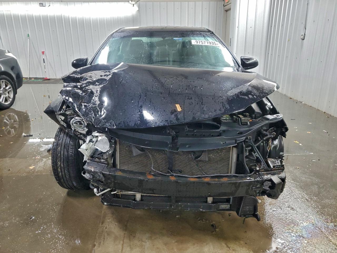 2015 TOYOTA CAMRY LE photo 5