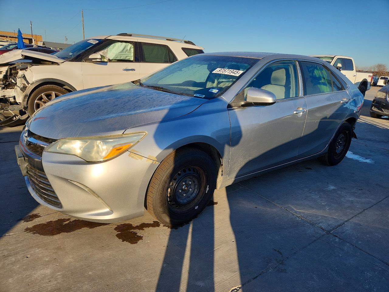 2016 TOYOTA CAMRY