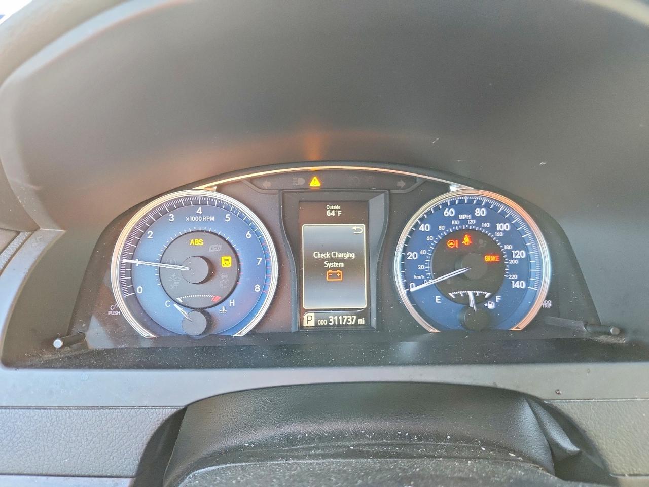 2016 TOYOTA CAMRY LE photo 9