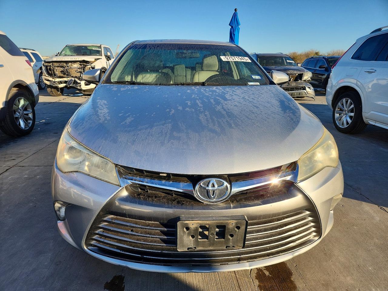 2016 TOYOTA CAMRY LE photo 5