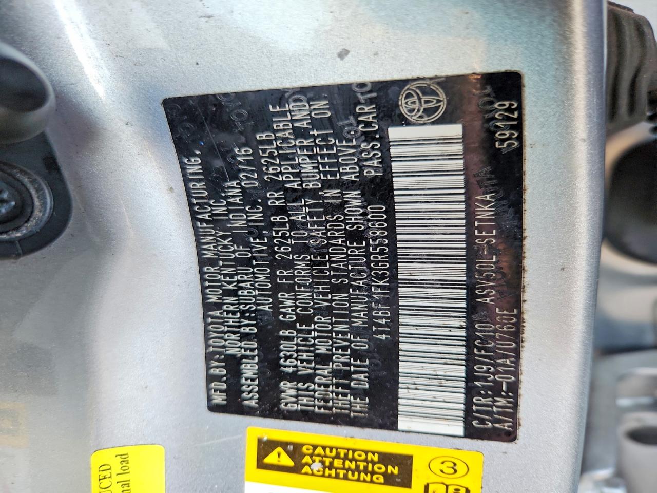 2016 TOYOTA CAMRY LE photo 12