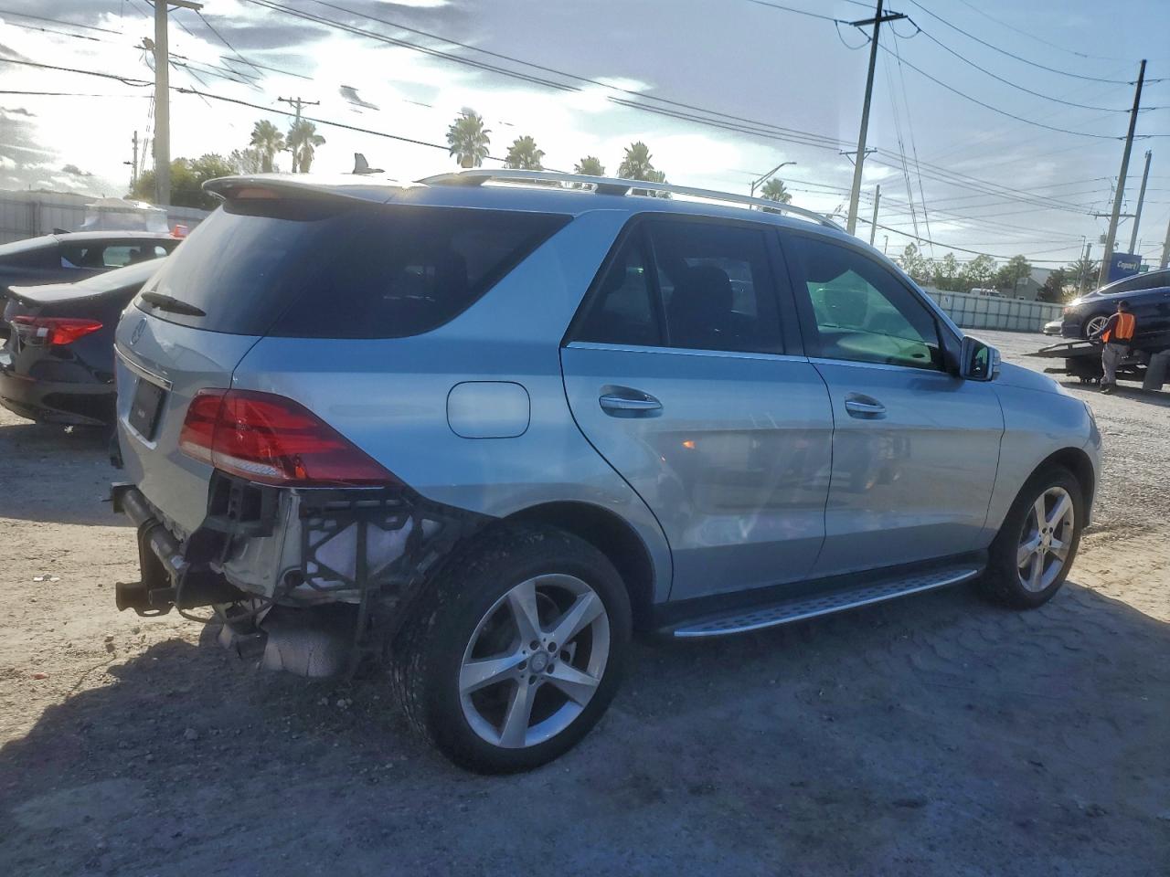 2017 MERCEDES-BENZ GLE 350 photo 3