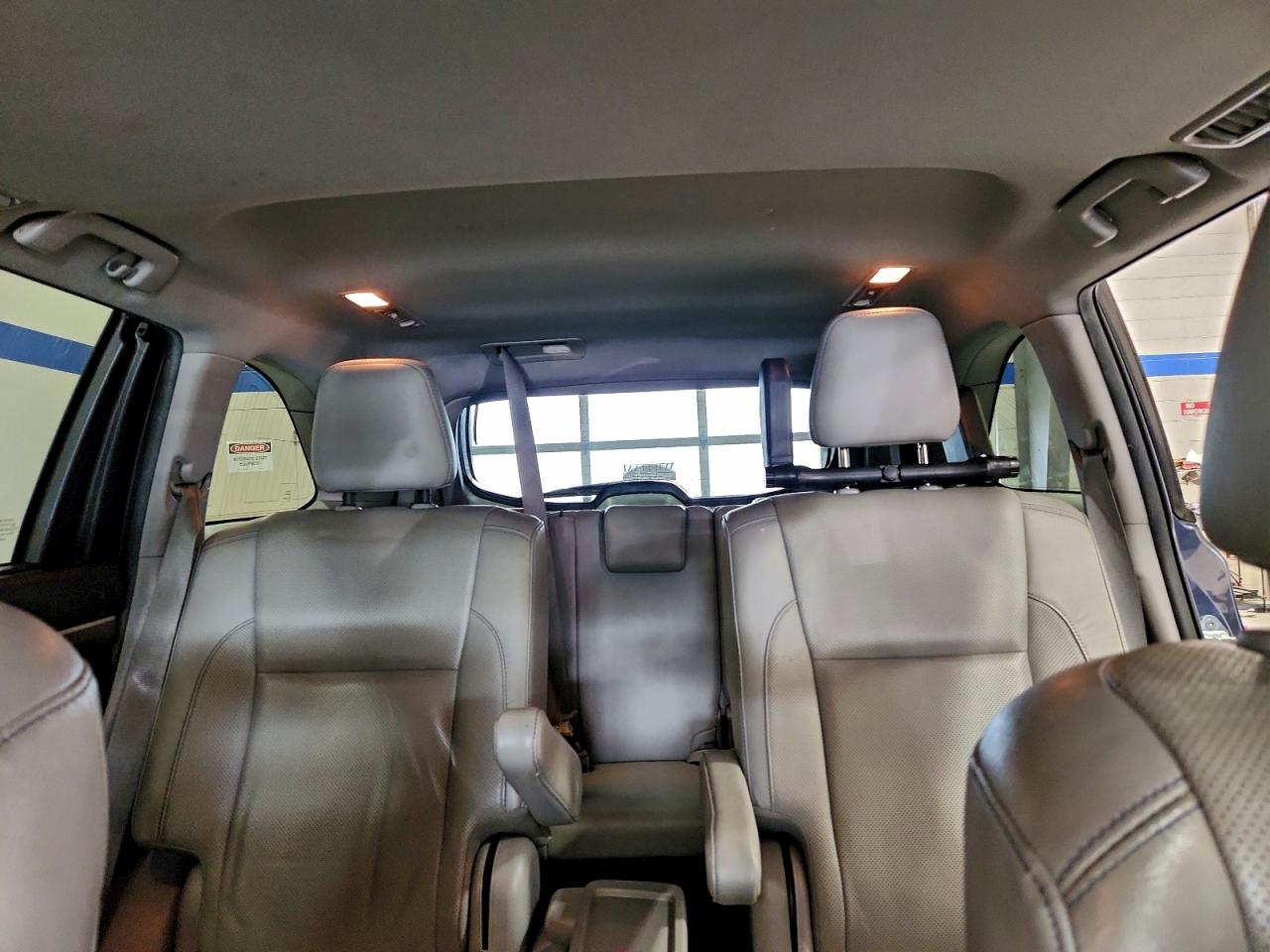 2019 TOYOTA HIGHLANDER HYBRID LIMITED photo 19