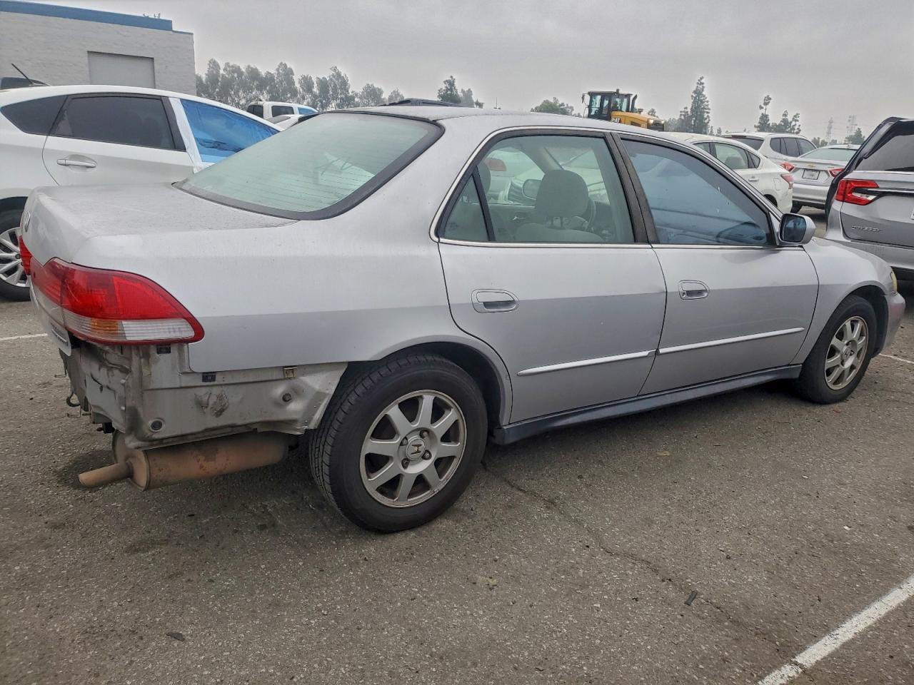 2002 HONDA ACCORD EX photo 3