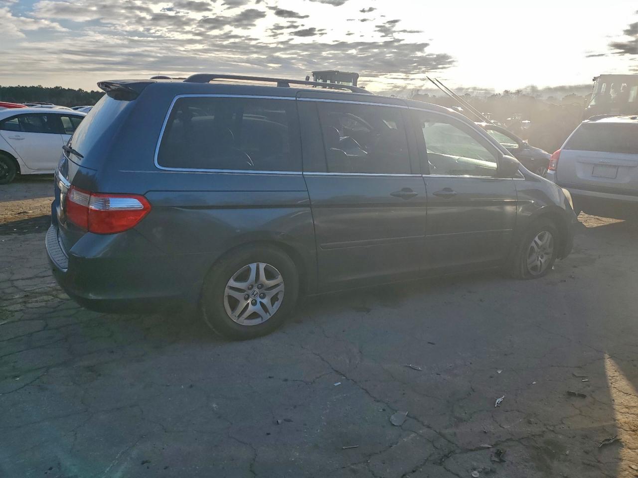 2005 HONDA ODYSSEY TOURING photo 5