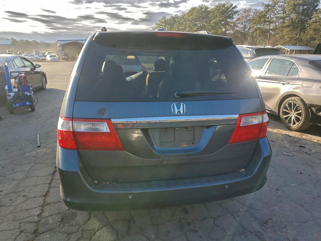 2005 HONDA ODYSSEY TOURING photo 11