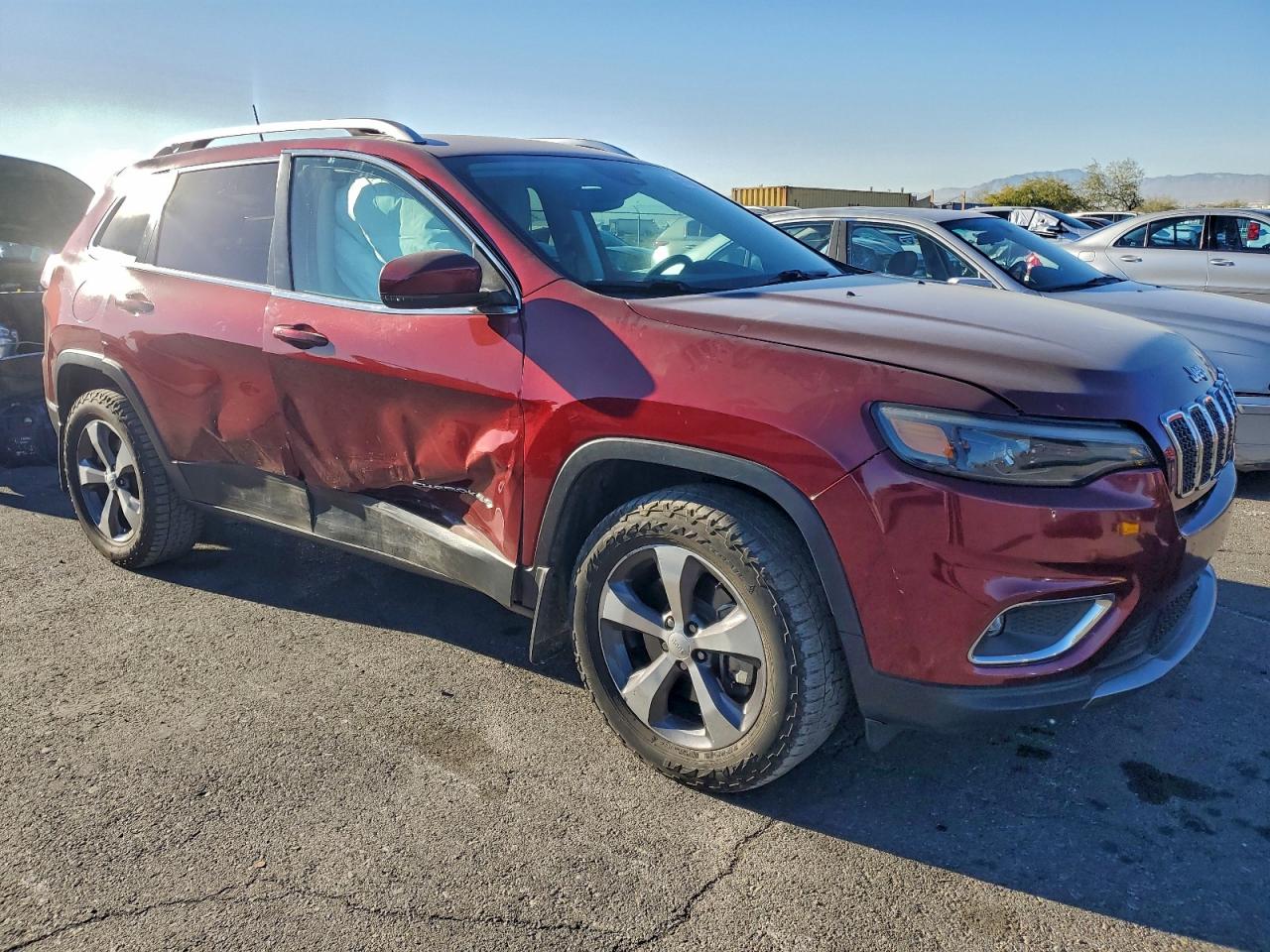 2019 JEEP CHEROKEE LIMITED photo 4