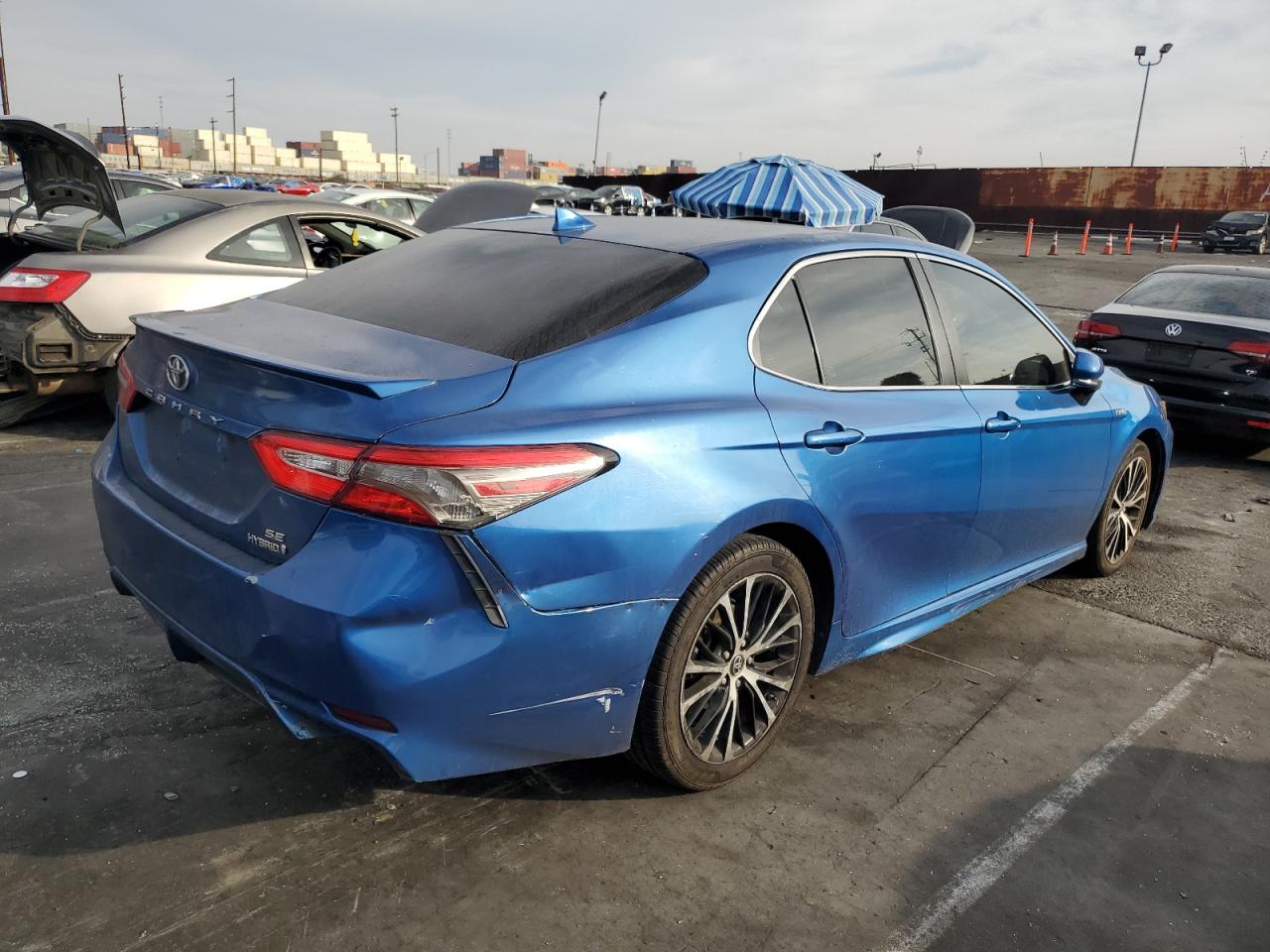 2019 TOYOTA CAMRY HYBRID photo 3