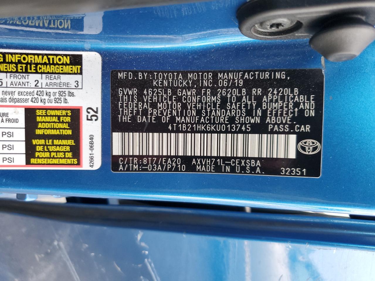 2019 TOYOTA CAMRY HYBRID photo 12