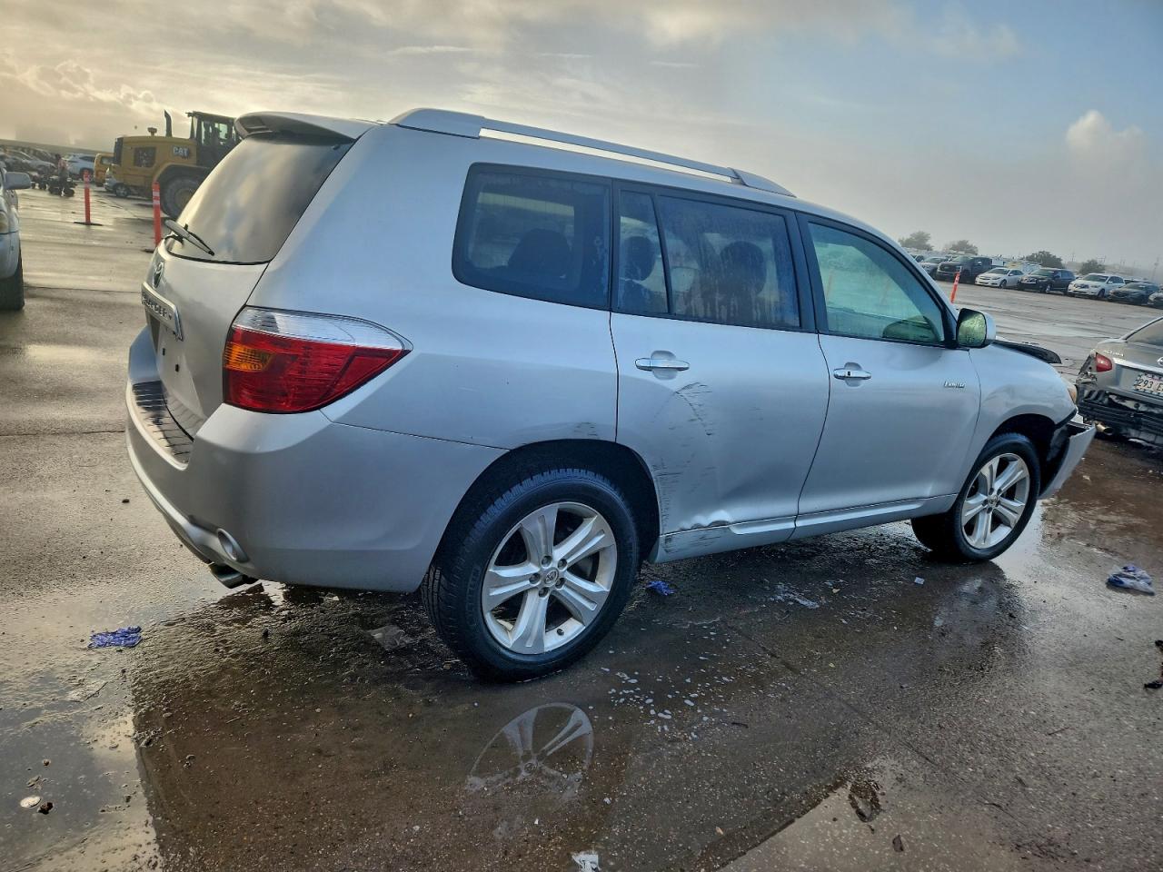 2010 TOYOTA HIGHLANDER LIMITED photo 3