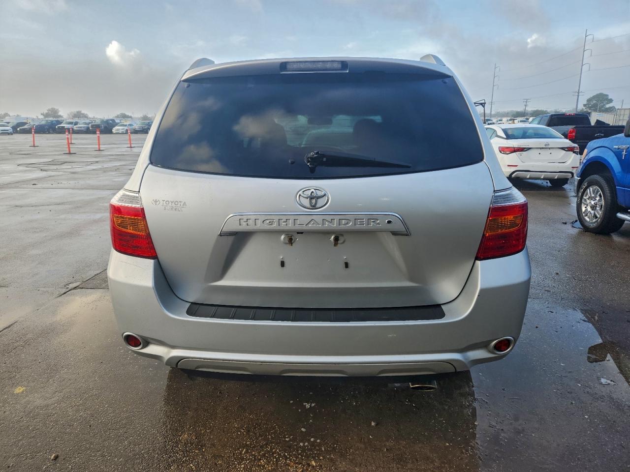 2010 TOYOTA HIGHLANDER LIMITED photo 6