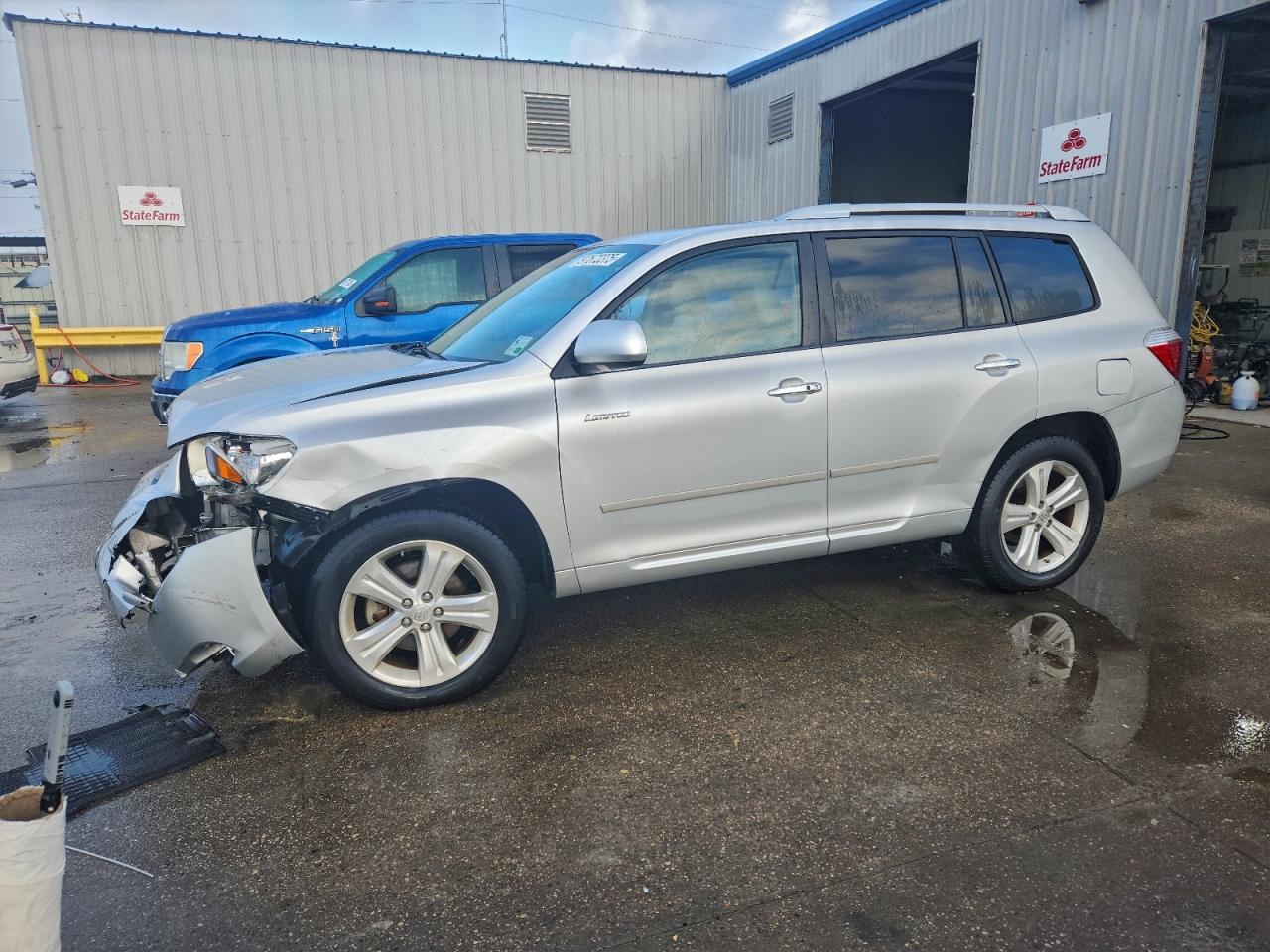 2010 TOYOTA HIGHLANDER