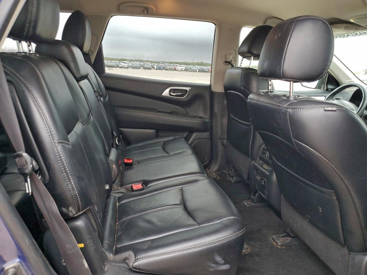 2017 NISSAN PATHFINDER S photo 11