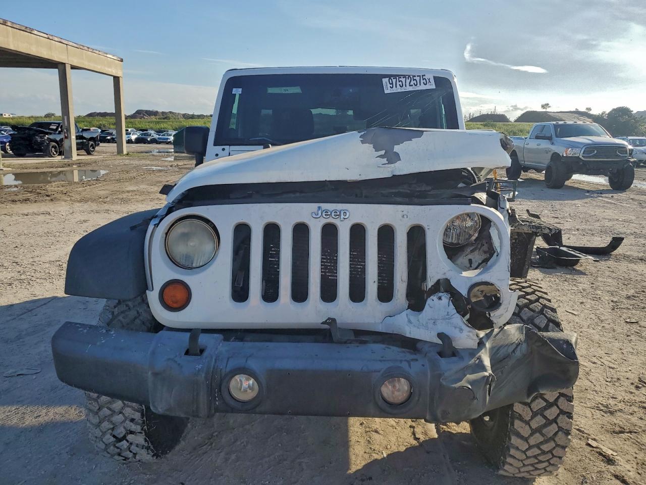 2013 JEEP WRANGLER UNLIMITED SPORT photo 5
