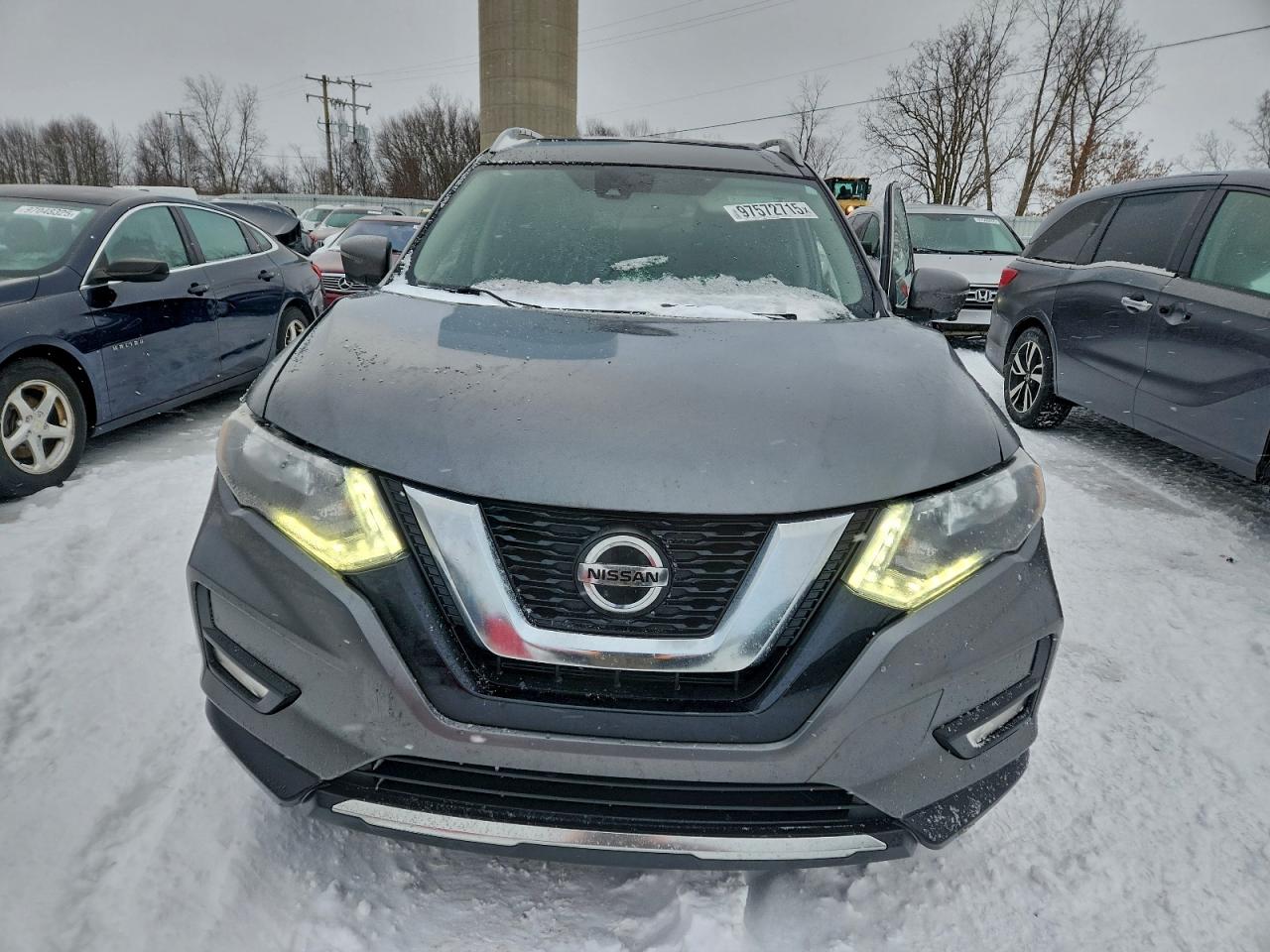 2018 NISSAN ROGUE S photo 5