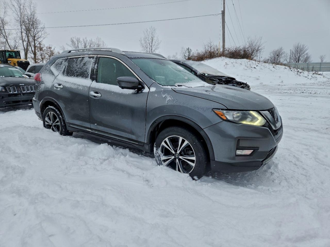 2018 NISSAN ROGUE S photo 4