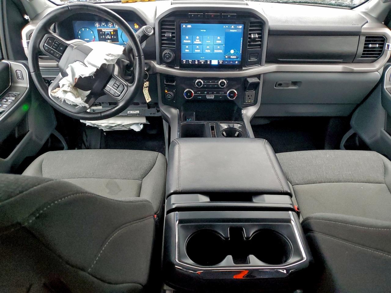 2024 FORD F150 XLT photo 8