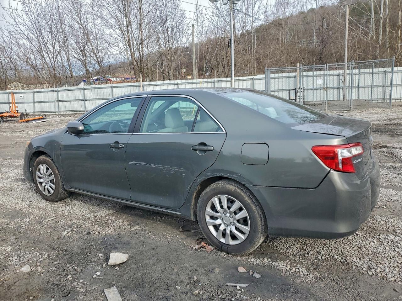 2012 TOYOTA CAMRY BASE photo 2