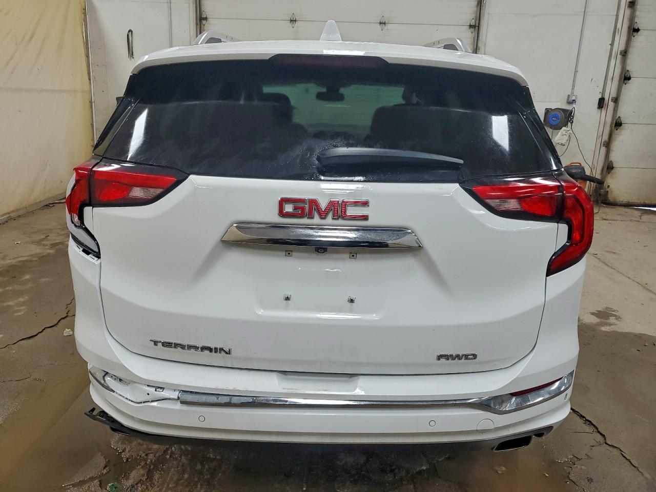 2020 GMC TERRAIN DENALI photo 6