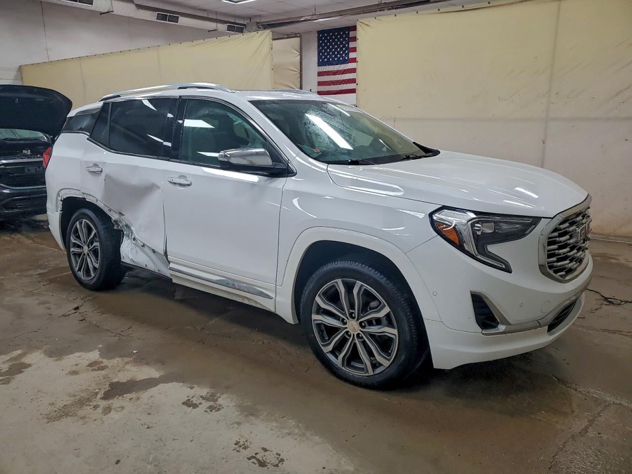 2020 GMC TERRAIN DENALI photo 4