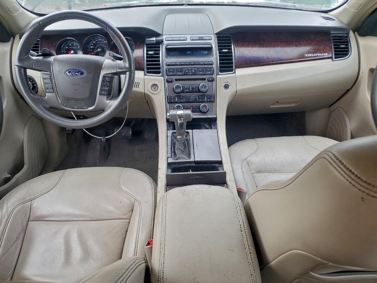 2011 FORD TAURUS SEL photo 8