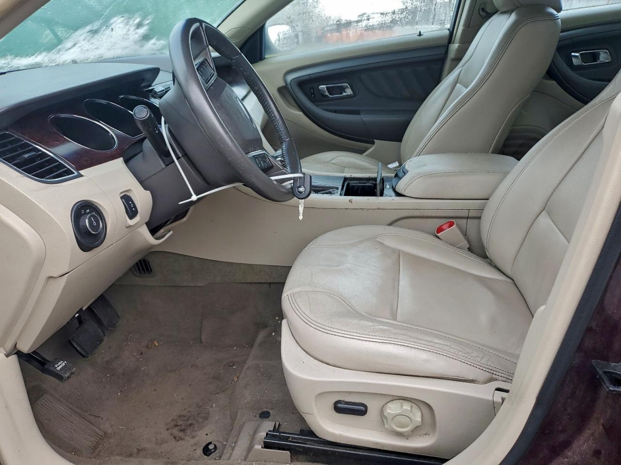2011 FORD TAURUS SEL photo 7