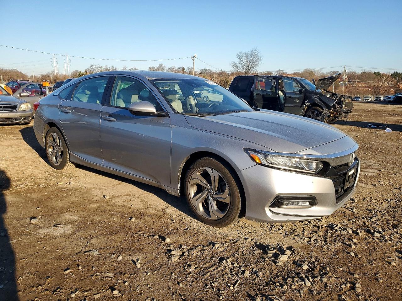2018 HONDA ACCORD EX photo 4