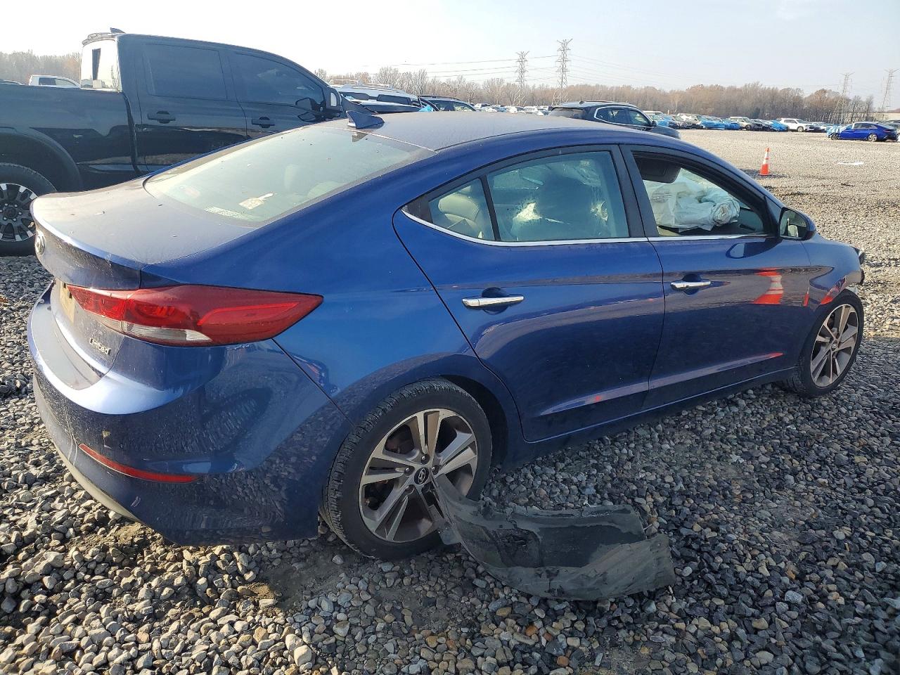 2017 HYUNDAI ELANTRA SE photo 5