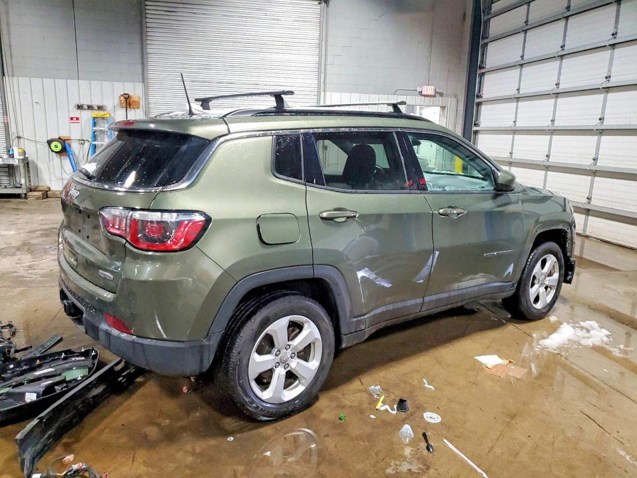 2019 JEEP COMPASS LATITUDE photo 3