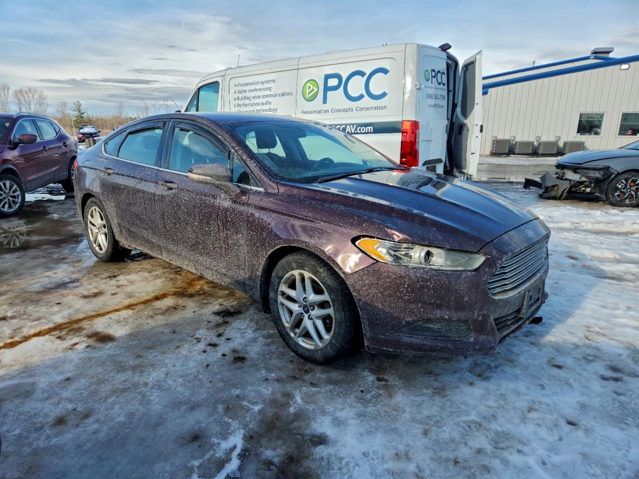 2013 FORD FUSION SE photo 4