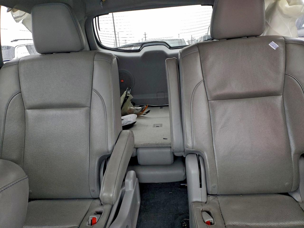 2016 TOYOTA HIGHLANDER LIMITED photo 10