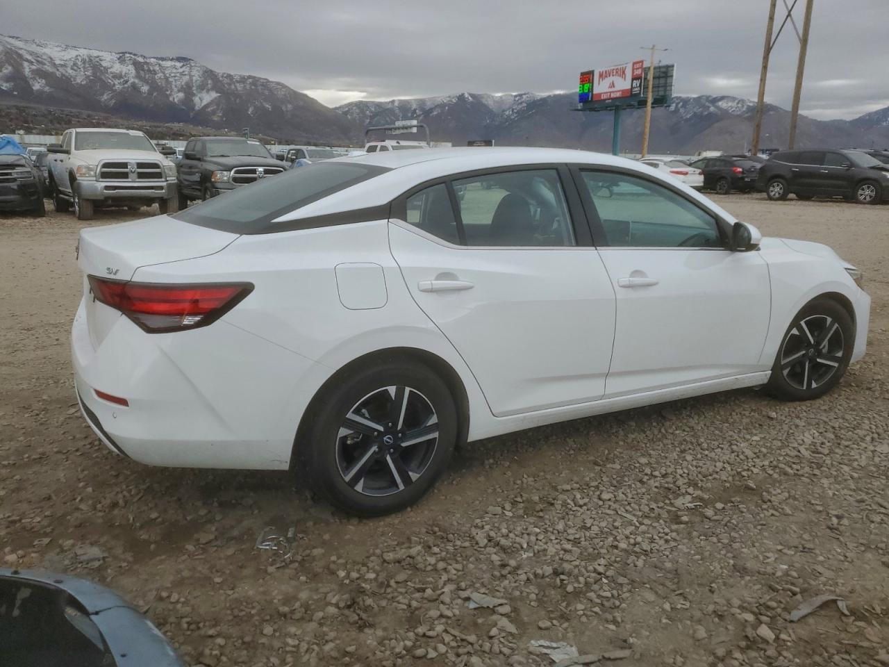 2024 NISSAN SENTRA SV photo 3
